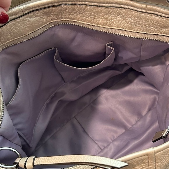 Coach Chelsea Shoulder Bag - Picture 6 of 8